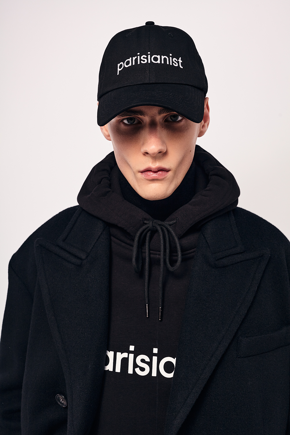 Logo cap